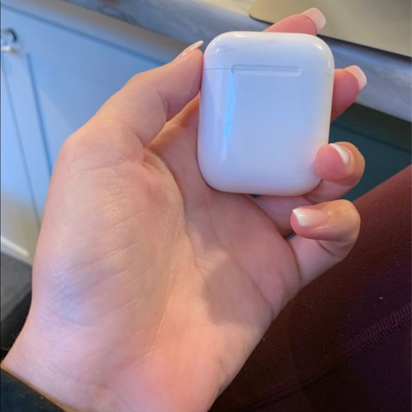 Apple AirPods (used)